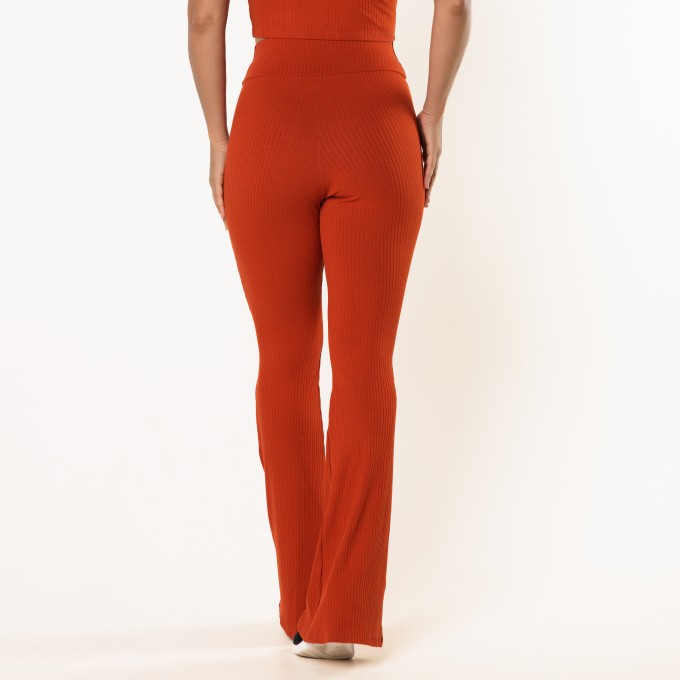 Calça Flare Canelada